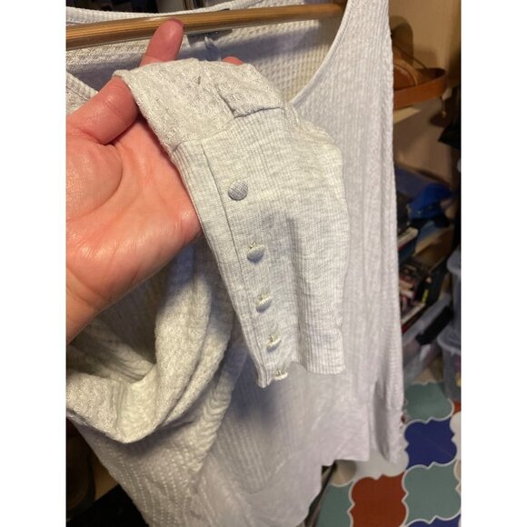 Democracy Gray Loose Fit Butterfly Sleeve Waffle Texture Lightweight Top Sz L - Picture 5 of 11